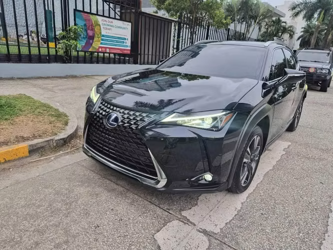 Lexus UX250H 2022 IMPECABLE 