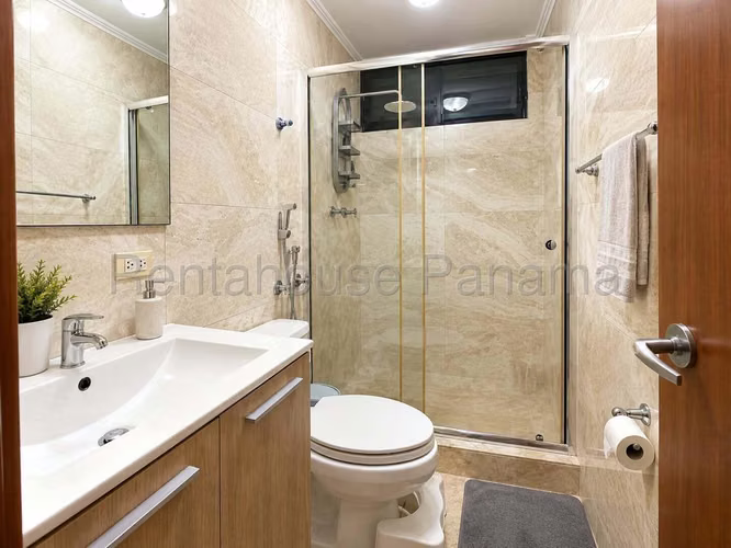 VENTA DE APARTAMENTO EN TORRE DEL PACIFICO AVENIDA BALBOA HQ