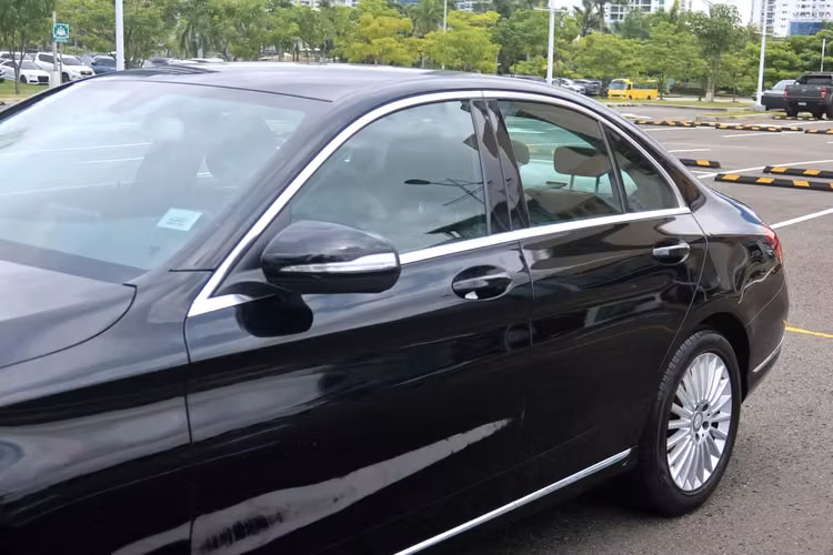 Mercedes Benz 180 DEL 2015 IMPECABLE 