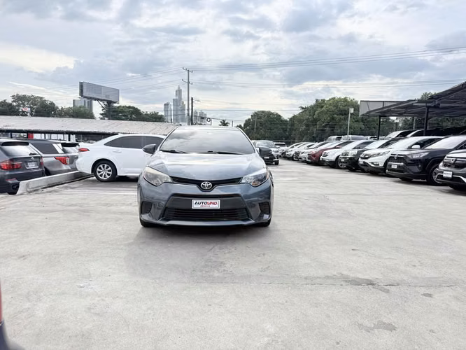 Toyota Corolla 2015