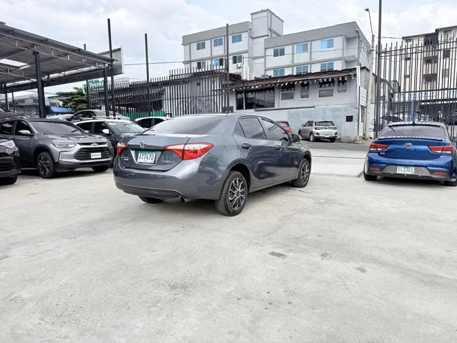 Toyota Corolla 2015