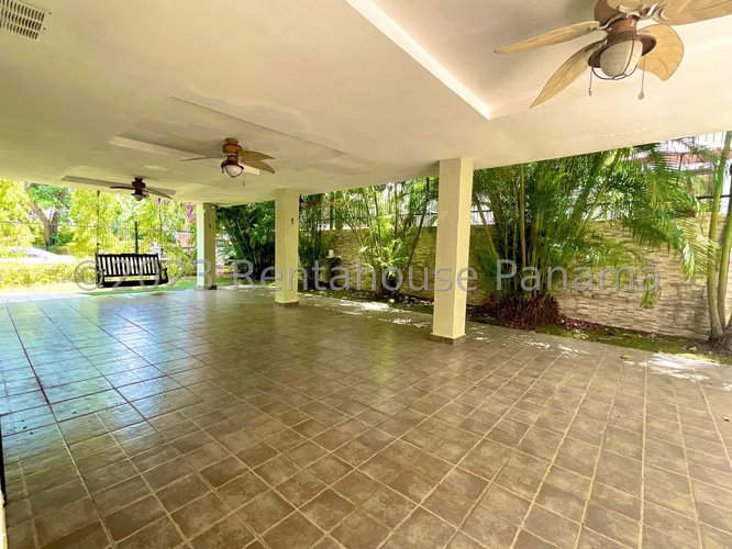 Venta de Casa en Albrook KC