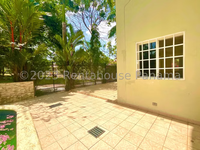 Venta de Casa en Albrook KC