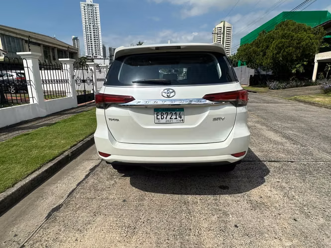 TOYOTA FORTUNER 2020