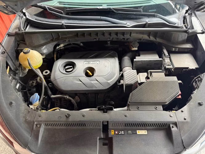 Hyundai Tucson en venta urgente. Vehículo de lujo, sin accidentes y con bajo kilometraje. Posibilidad de intercambio por - Imagen 7