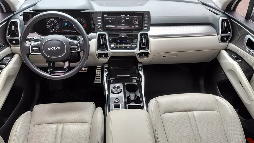 KIA SORENTO 3.5L V6, VERSIÓN LIMITED, AÑO 2023, KM 43.600, B/ 27.900