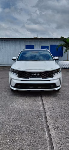 KIA SORENTO 3.5L V6, VERSIÓN LIMITED, AÑO 2023, KM 43.600, B/ 27.900
