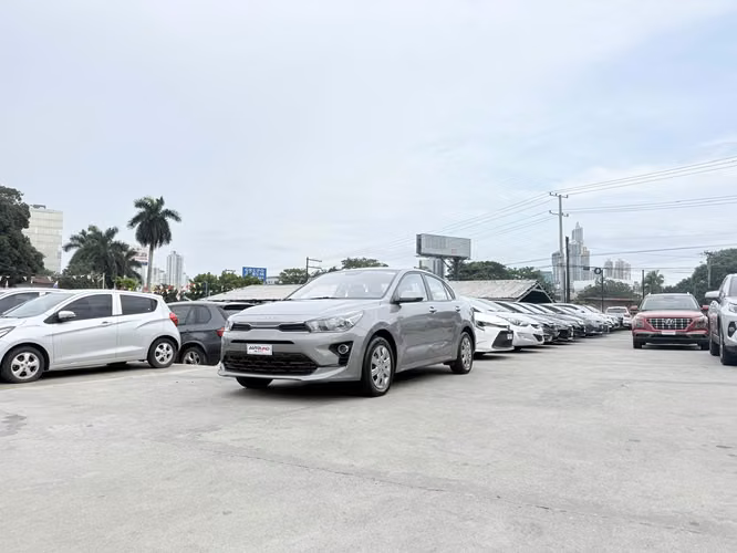 Kia Rio 2024