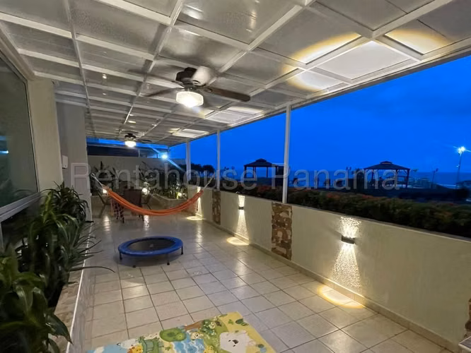 RR ALQUILER DE APARTAMENTO EN SAN FRANCISCO PH TERRASOL