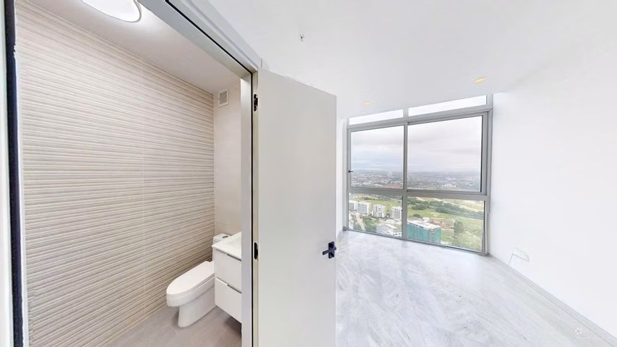 Alquila el Privilegio de Vivir en Santa María | Exclusivo Apartamento de 4 Habitaciones en PH IVY