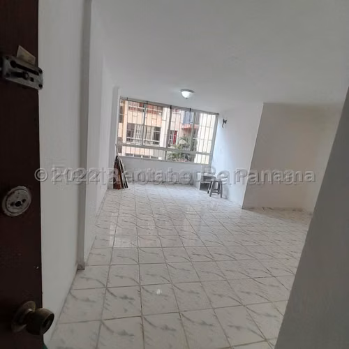 Apartamento en Alquiler en Carrasquilla RJ
