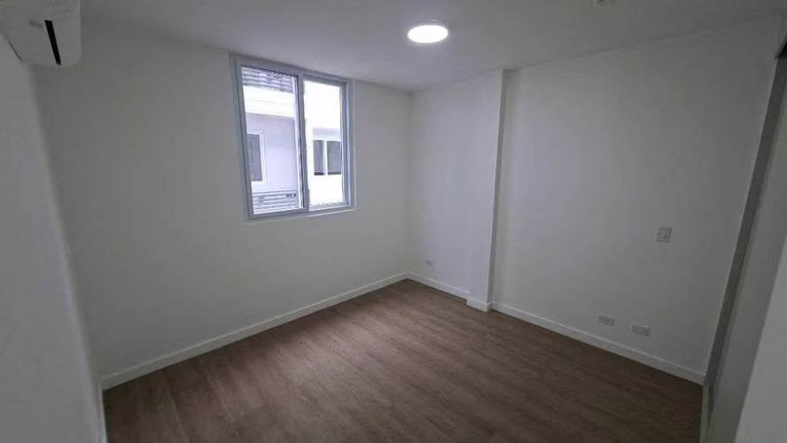 Alquiler de Apartamento Nuevo en Versalles