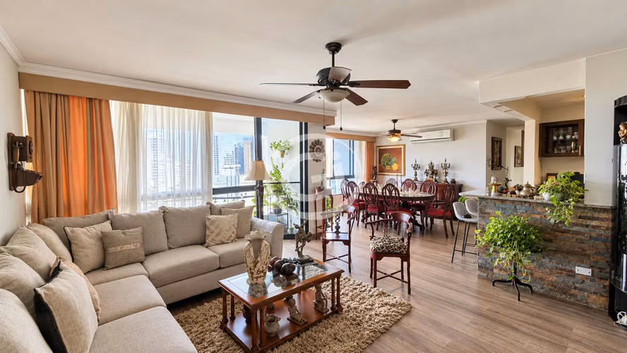 Venta Amplio Apartamento PH Mirabel Parque Paitilla 3 Habitaciones