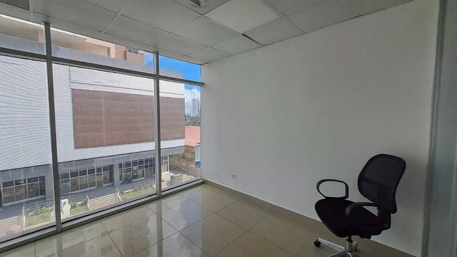 Alquiler de Oficina en Vía Brasil, Bella Vista, Plaza Korintho, 81m2 - Imagen 7
