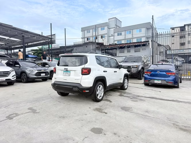 Jeep Renegade Sport 2024 - Imagen 5