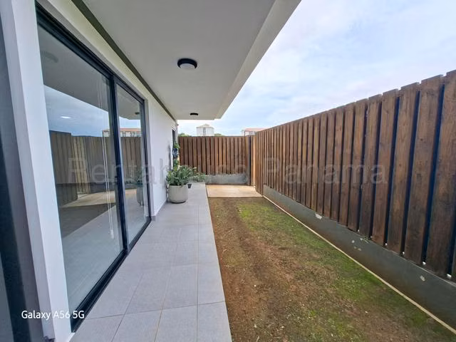 Venta de Exclusivo Apartamento Dúplex en The District, Costa Verde – La Chorrera GB - Imagen 3