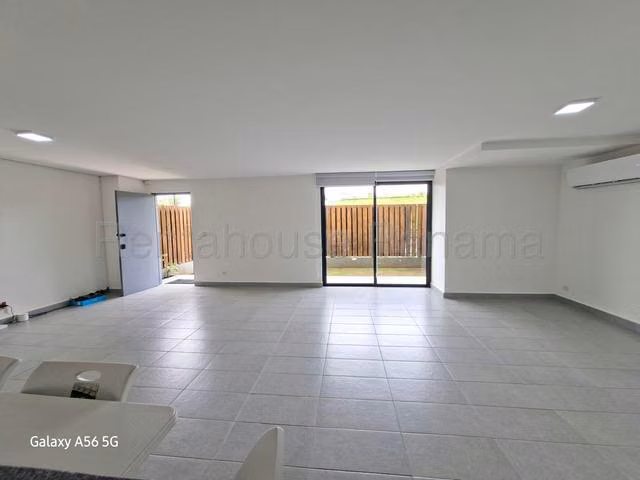 Venta de Exclusivo Apartamento Dúplex en The District, Costa Verde – La Chorrera GB - Imagen 5