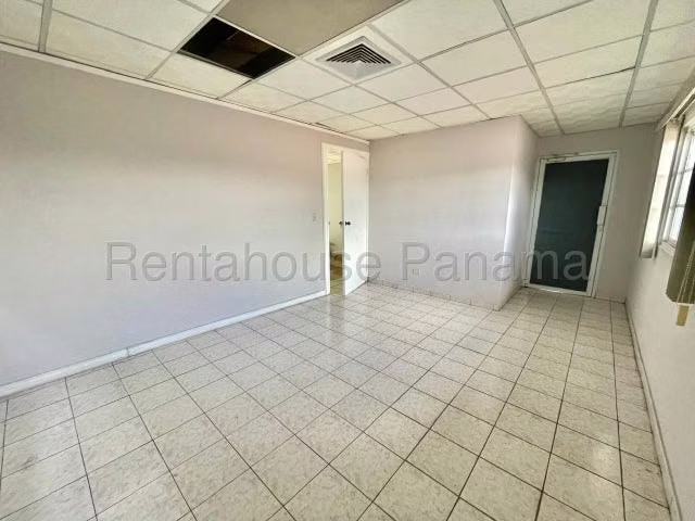 J1993GRR Venta de Galera en Parque Lefevre  - Imagen 19