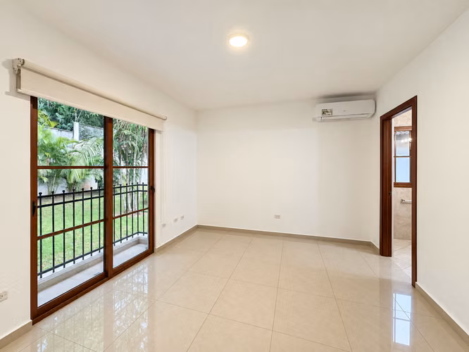 Casa en Alquiler en Senderos Camino de Cruces, Clayton | 4 Recámaras | Sin Muebles