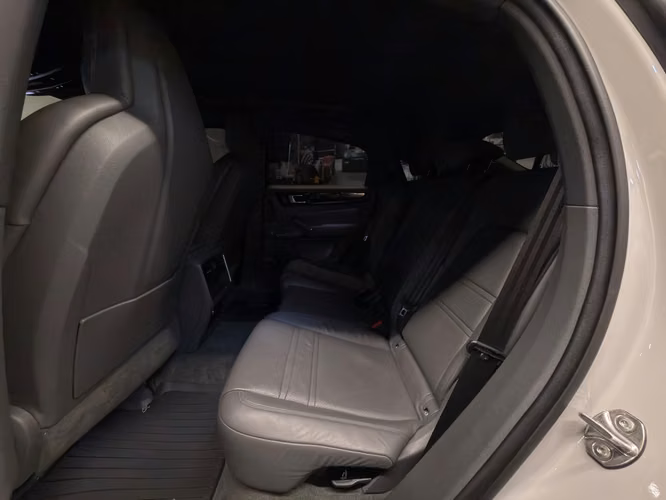 2022 PORSCHE CAYENNE E- HYBRID - Imagen 10