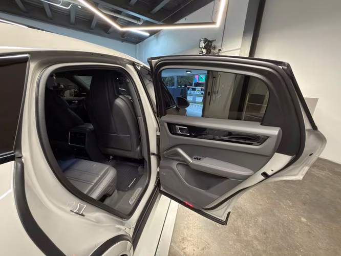 2022 PORSCHE CAYENNE E- HYBRID - Imagen 11