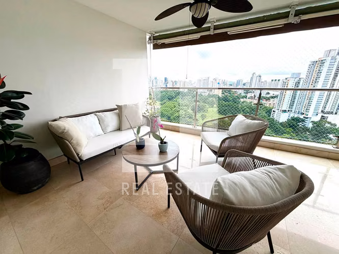 Se Vende Apartamento en PH Arboleda, Altos del Golf