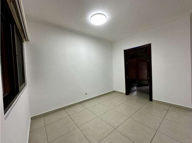 Casa Acogedora Precio Oportunidad en PH Woodlands, Panama Pacifico.