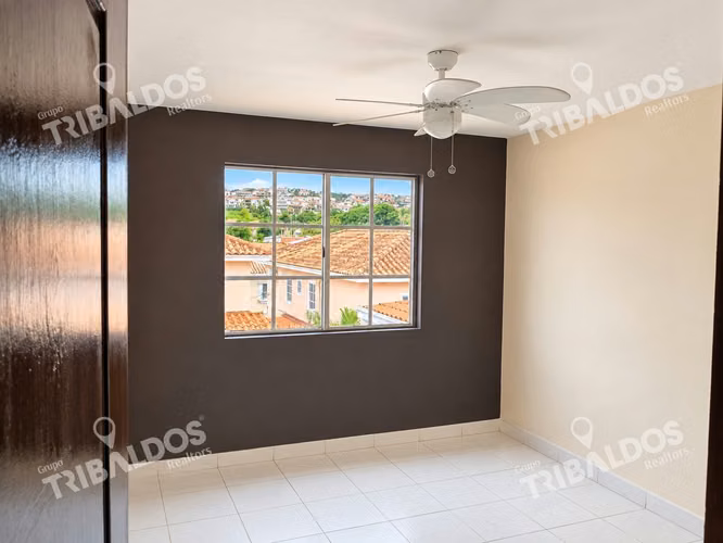 Alquiler de Casa con piscina en Fuente del Fresno, Condado del Rey - Imagen 5
