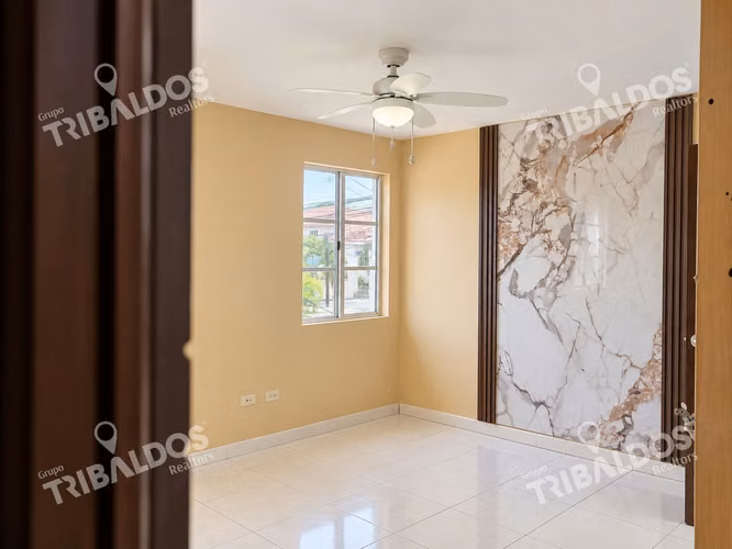 Alquiler de Casa con piscina en Fuente del Fresno, Condado del Rey - Imagen 4