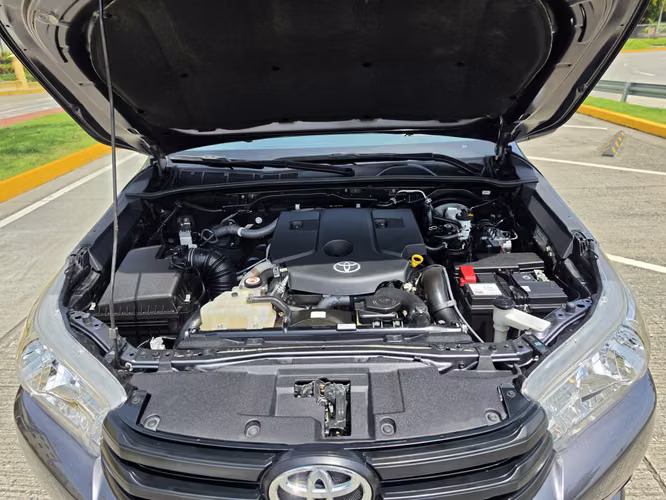 TOYOTA HILUX 2023 4X4 IMPECABLE $24,900
