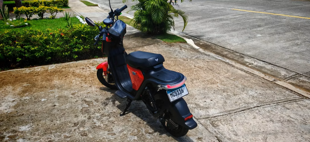 moto eléctrica como nueva 