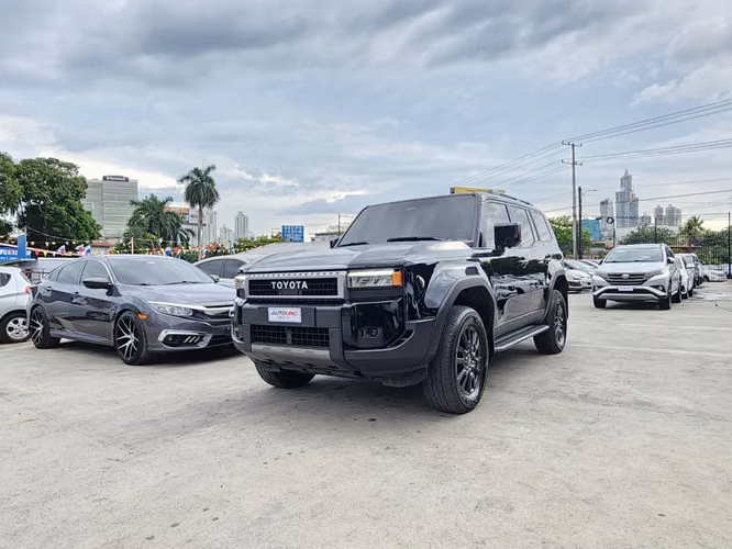 Toyota Land Cruiser Prado 2024