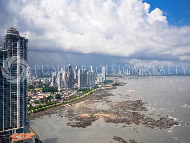 Se Alquila, PH Grand Tower, Vista al Mar, 3 habitaciones - Imagen 12
