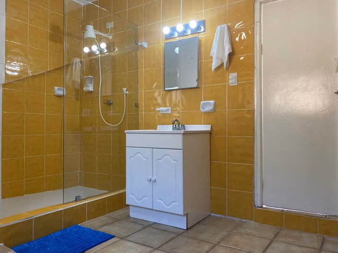 Taboga: casa con vista al mar y loft independiente (loft)