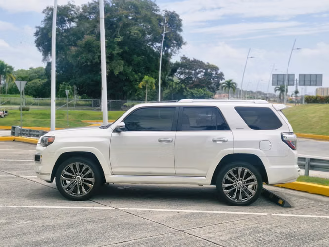 Toyota 4Runner Limited 2018 Full xtra - Imagen 3