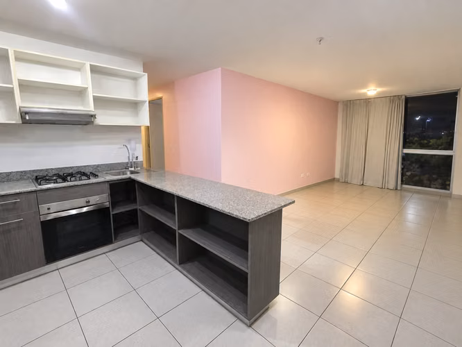 SELL PH AVIÑÓN TOWERS - THE FOREST - 124; 3 BEDROOMS + TANK - 124; $138,000