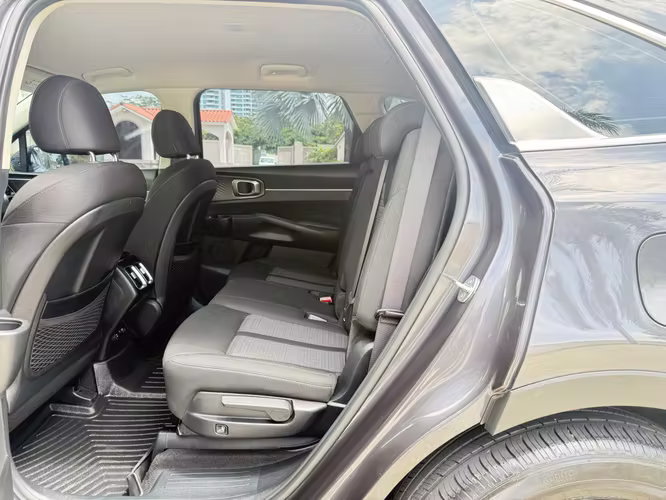 Como nuevo!! Kia Sorento 2024 a solo $25,500 Negociable - Imagen 7