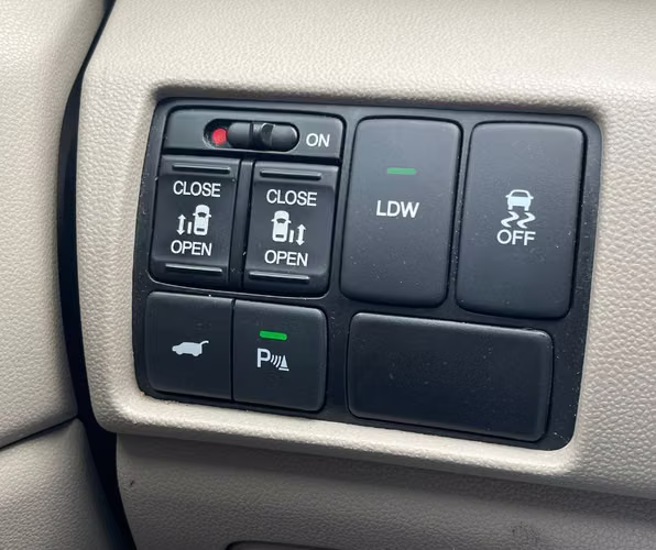 Honda Odyssey Touring Elite 2016 - Imagen 13
