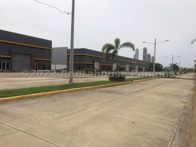 Se Vende Galera en Juan Diaz YDU - Imagen 3