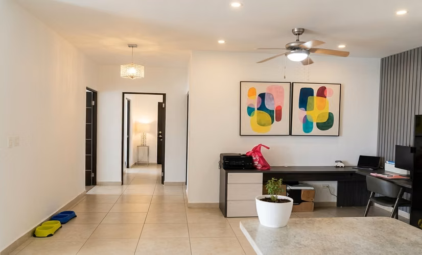 . Apartamento en Avenida Balboa | con balcón y vista al mar - Imagen 12