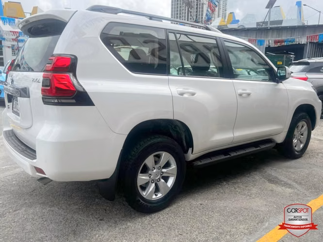 Toyota Land Cruiser Prado TX-L 2022 Automática EA8115 - Imagen 4