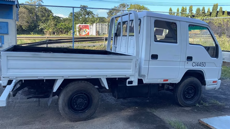 Camión Forland Doble Cabina 2016 - Motor Isuzu (2 Toneladas) - ¡Listo para trabajar!