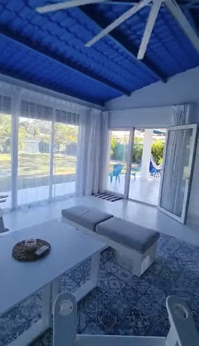Se Vende Cabaña en Gorgona a 500 metros de la Playa