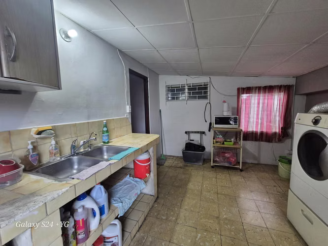 ALQUILER DE CASA EN CHANIS - Imagen 4