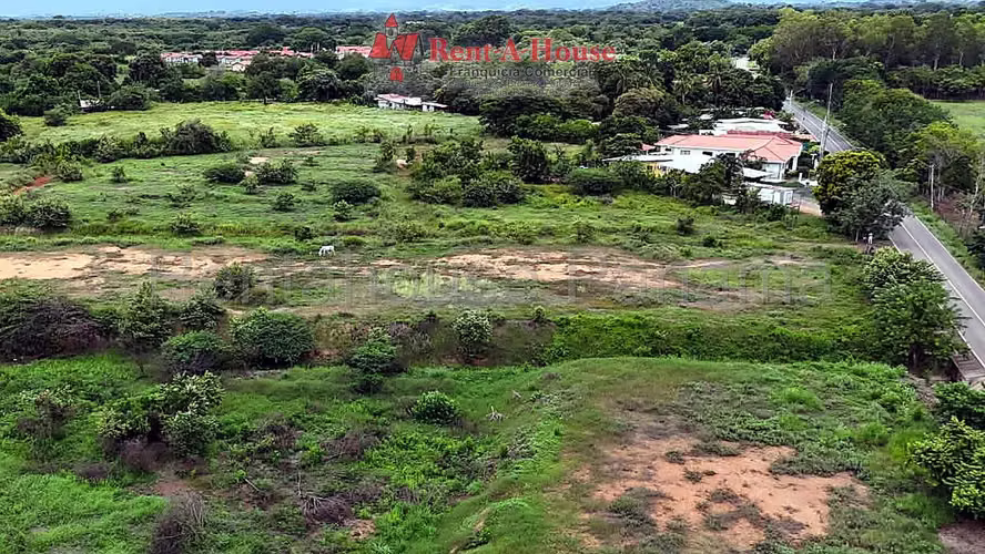 Terreno En Venta En Los Santos YS