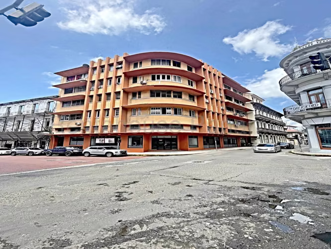 Alquiler Local Casco Antiguo - YD