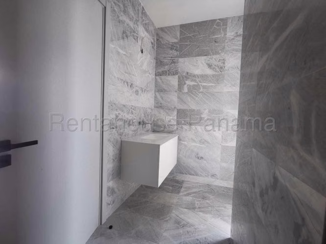 ALQUILO PENTHOUSE en Santa Maria Golf and Country Club. 251m2 - Imagen 7