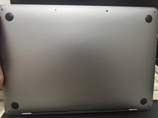 MacBook Pro M2 13” - Imagen 3