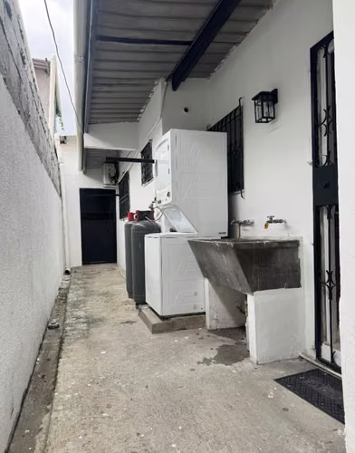 Se vende Linda propiedad en Parque Lefevre - Imagen 8