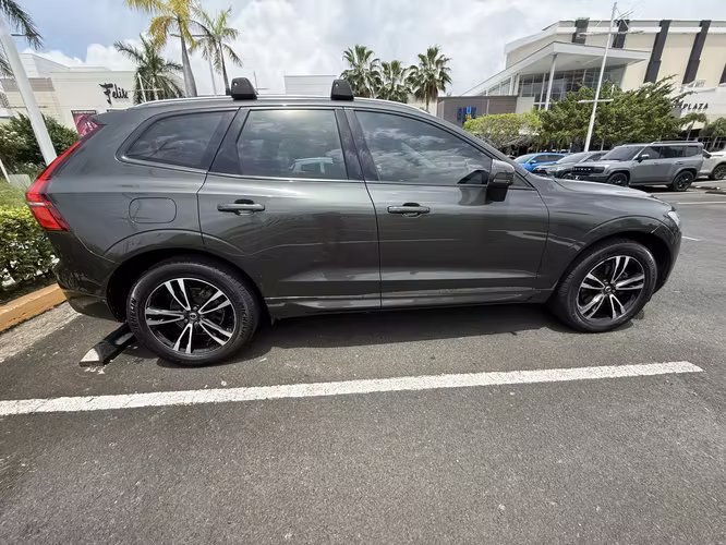 Volvo XC60 T5 2018 | 46,650 km | Agencia | Nunca Chocado